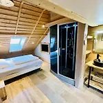 Spacious House With Terrace Near The