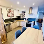 Spacious House With Terrace Near The *