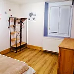 Spacious House With Terrace Near The Vakantiehuis