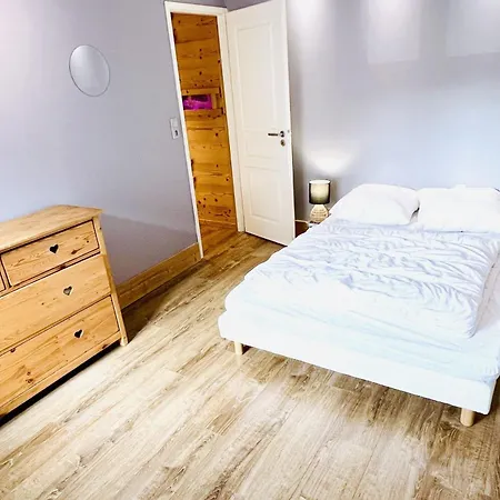 Spacious House With Terrace Near The Prázdninový dům Gérardmer