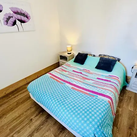 Spacious House With Terrace Near The