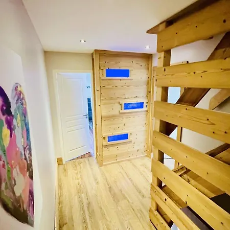 Spacious House With Terrace Near The *