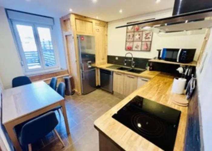 Spacious House With Terrace Near The *