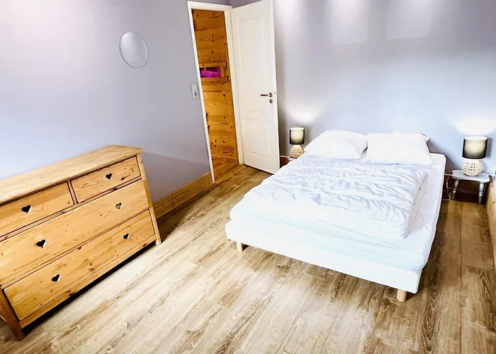 Spacious House With Terrace Near The Prázdninový dům Gérardmer