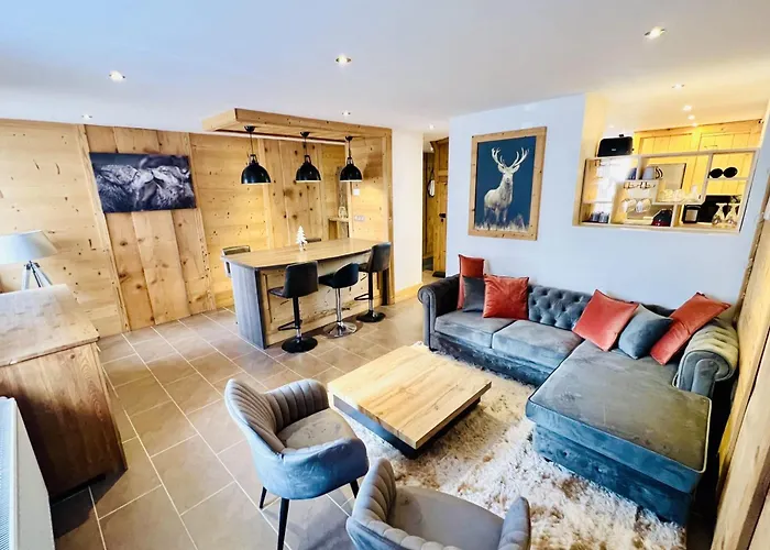 Spacious House With Terrace Near The