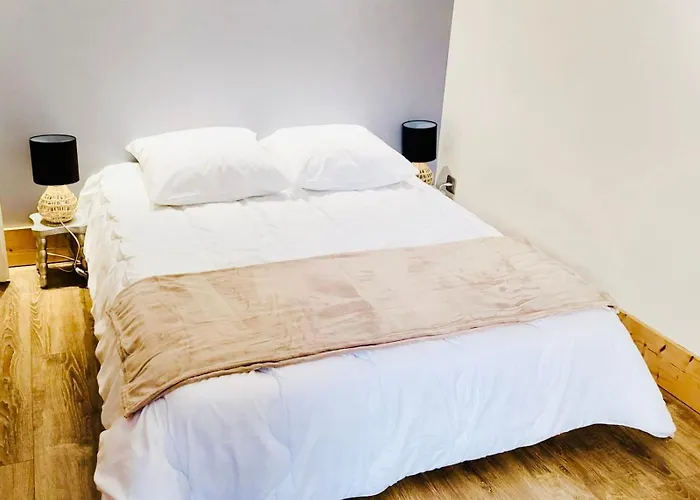 Prázdninový dům Spacious House With Terrace Near The *